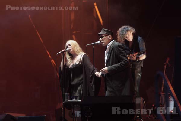 ALAIN BASHUNG - 2008-09-13 - LA COURNEUVE - Parc Departemental - Grande Scene - Alain Baschung - Chloé Mons - Yan Péchin